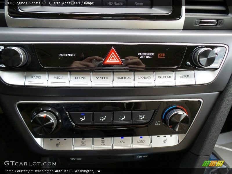 Quartz White Pearl / Beige 2018 Hyundai Sonata SE