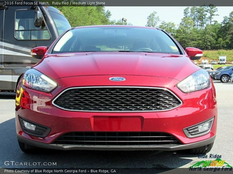 Ruby Red / Medium Light Stone 2016 Ford Focus SE Hatch