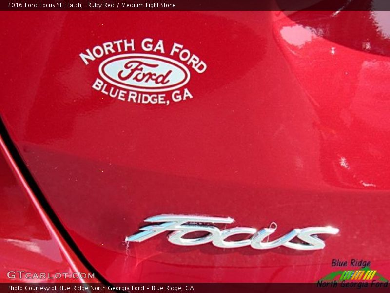 Ruby Red / Medium Light Stone 2016 Ford Focus SE Hatch