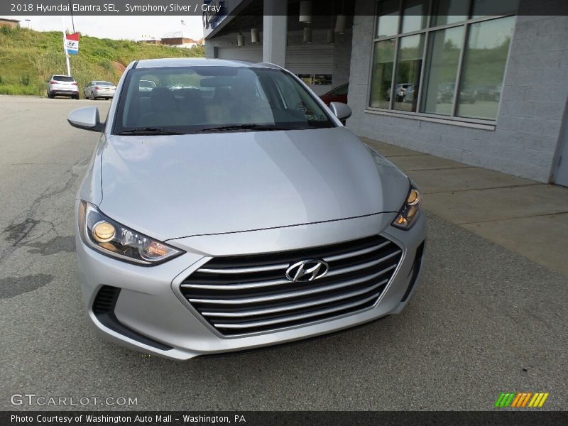 Symphony Silver / Gray 2018 Hyundai Elantra SEL