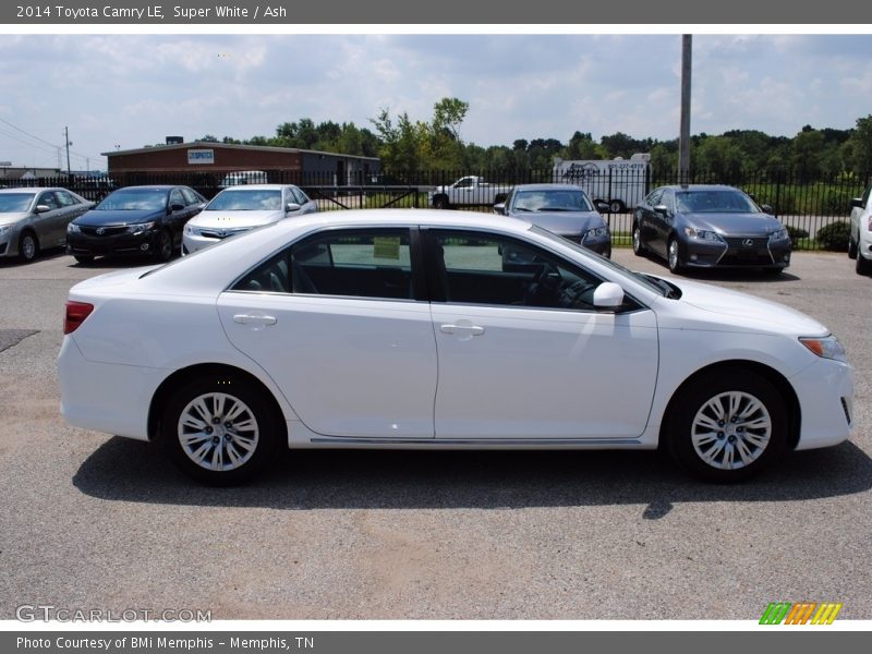 Super White / Ash 2014 Toyota Camry LE
