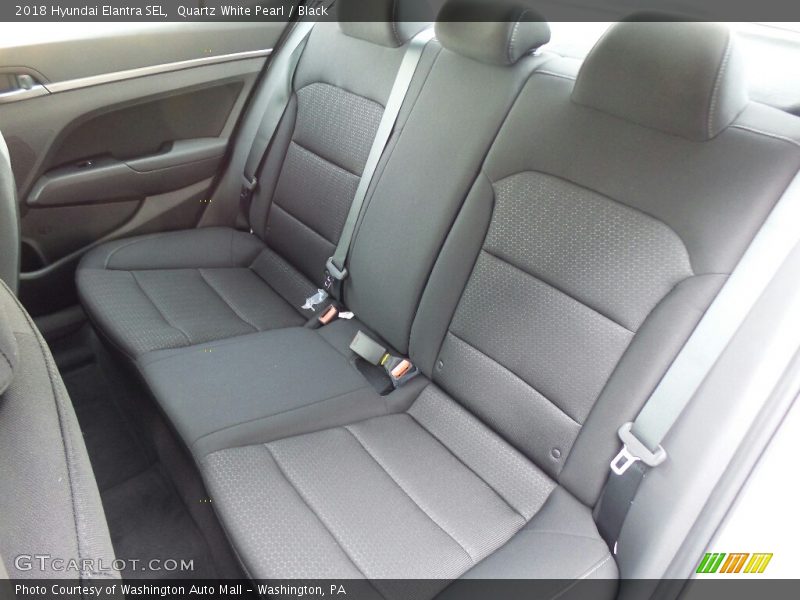 Quartz White Pearl / Black 2018 Hyundai Elantra SEL