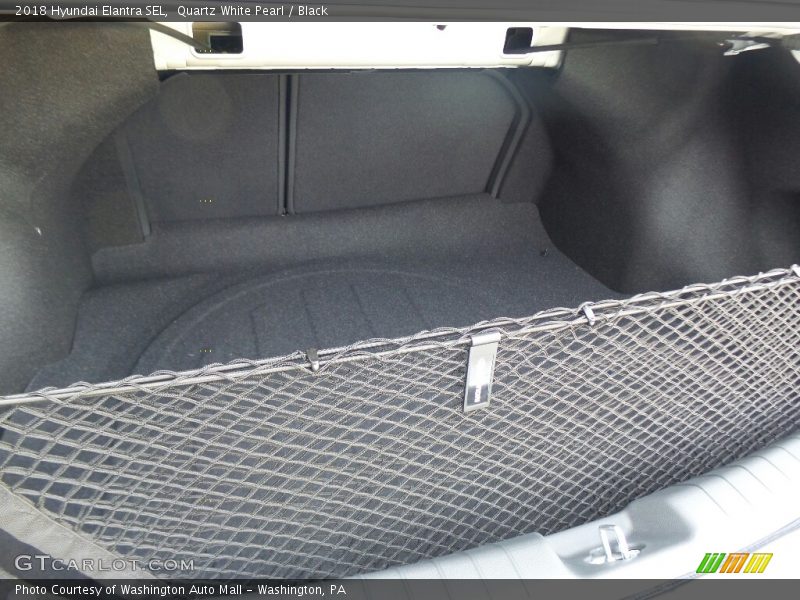 Quartz White Pearl / Black 2018 Hyundai Elantra SEL