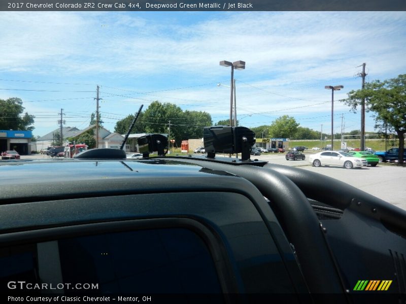 Deepwood Green Metallic / Jet Black 2017 Chevrolet Colorado ZR2 Crew Cab 4x4