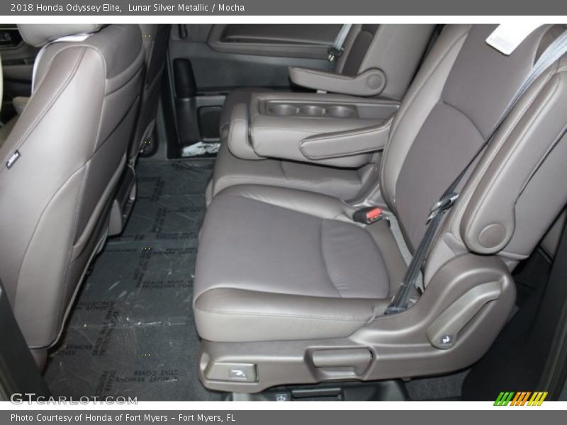 Lunar Silver Metallic / Mocha 2018 Honda Odyssey Elite