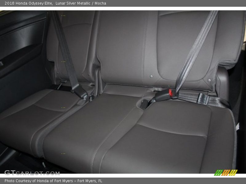 Lunar Silver Metallic / Mocha 2018 Honda Odyssey Elite