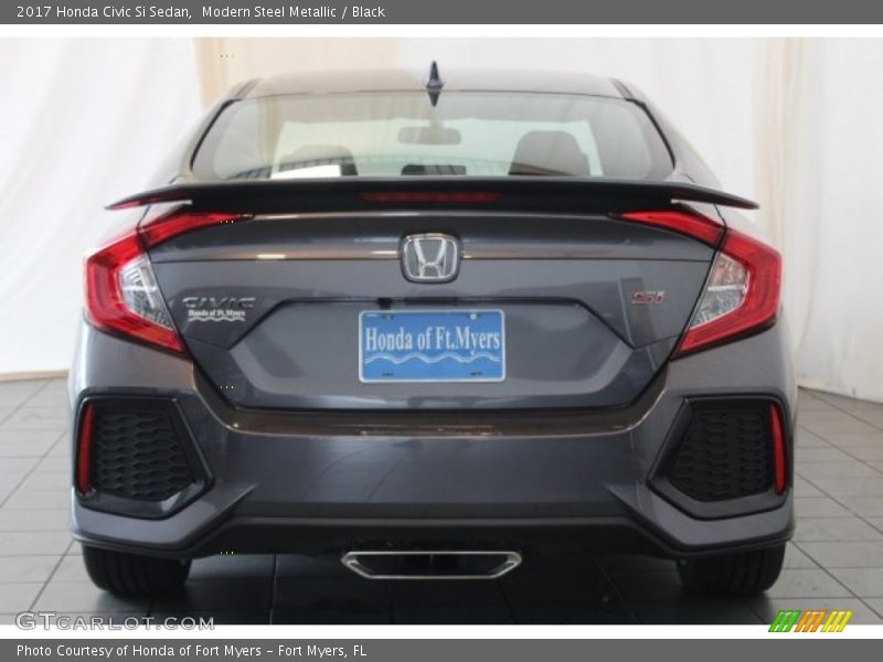 Modern Steel Metallic / Black 2017 Honda Civic Si Sedan