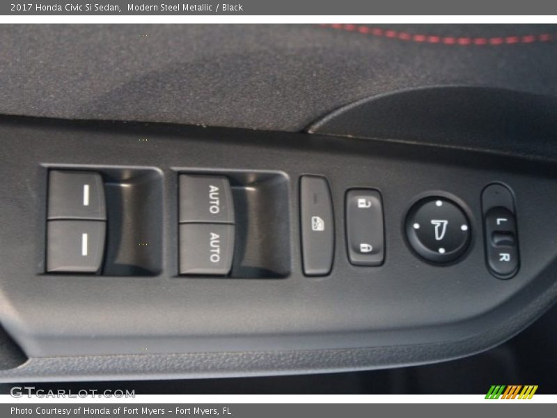 Modern Steel Metallic / Black 2017 Honda Civic Si Sedan
