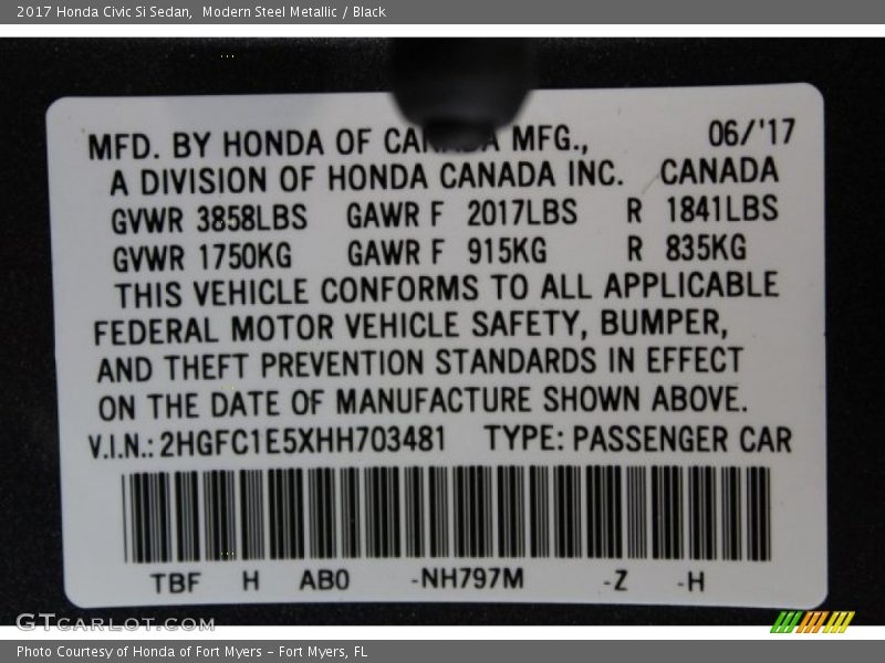 Modern Steel Metallic / Black 2017 Honda Civic Si Sedan