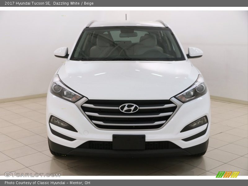 Dazzling White / Beige 2017 Hyundai Tucson SE