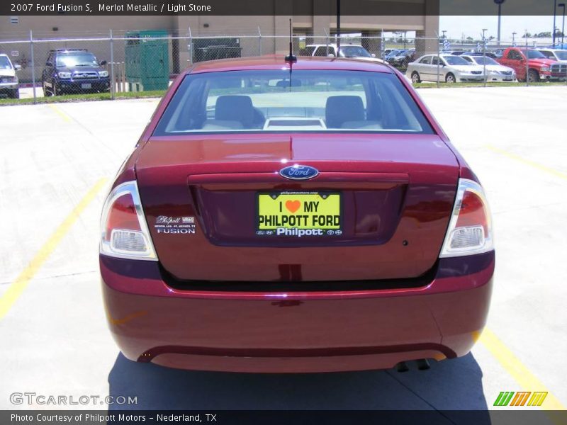 Merlot Metallic / Light Stone 2007 Ford Fusion S