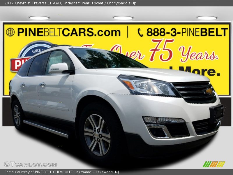 Iridescent Pearl Tricoat / Ebony/Saddle Up 2017 Chevrolet Traverse LT AWD