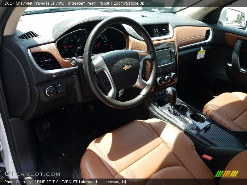 Iridescent Pearl Tricoat / Ebony/Saddle Up 2017 Chevrolet Traverse LT AWD