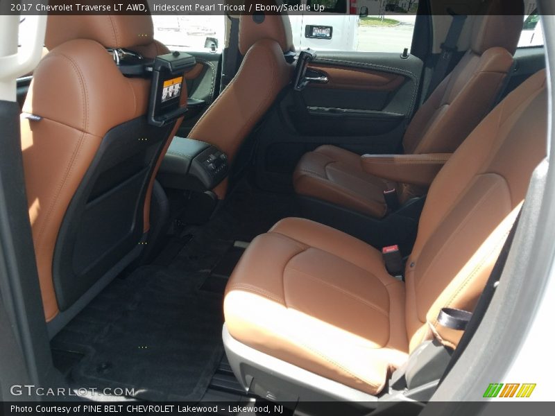 Iridescent Pearl Tricoat / Ebony/Saddle Up 2017 Chevrolet Traverse LT AWD