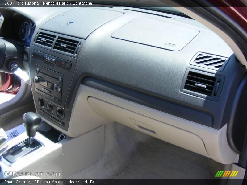 Merlot Metallic / Light Stone 2007 Ford Fusion S