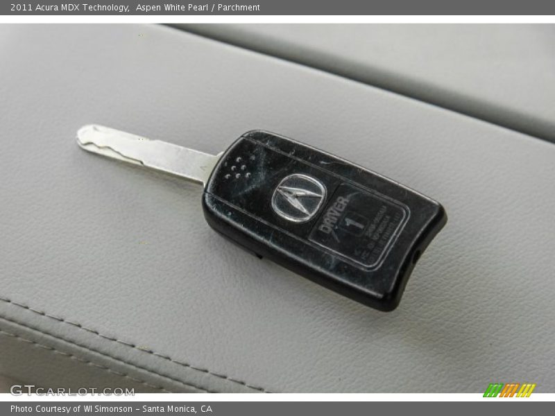 Aspen White Pearl / Parchment 2011 Acura MDX Technology