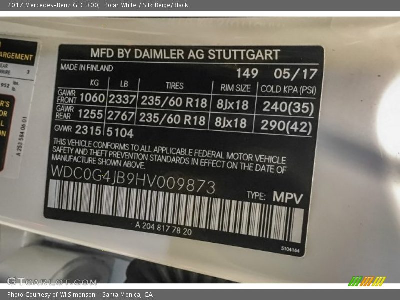 Polar White / Silk Beige/Black 2017 Mercedes-Benz GLC 300
