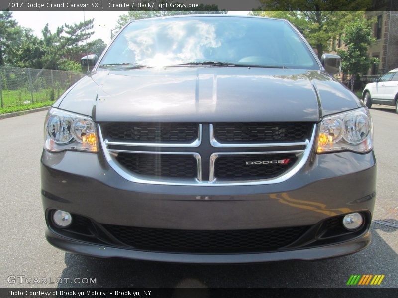 Granite / Black/Light Graystone 2017 Dodge Grand Caravan SXT