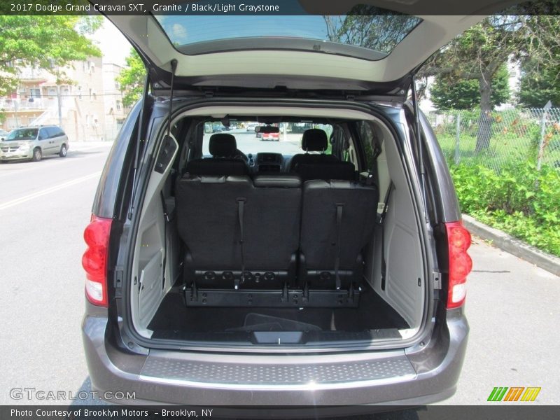 Granite / Black/Light Graystone 2017 Dodge Grand Caravan SXT