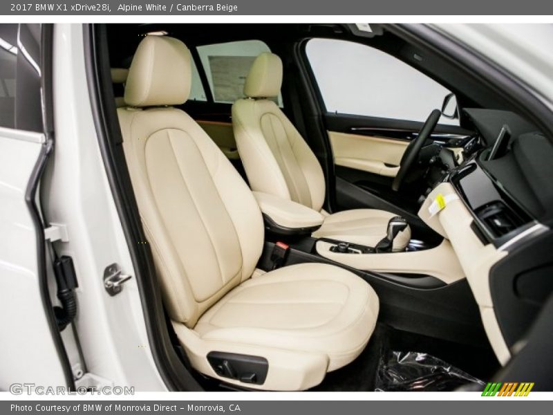 Alpine White / Canberra Beige 2017 BMW X1 xDrive28i