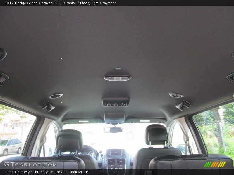 Granite / Black/Light Graystone 2017 Dodge Grand Caravan SXT