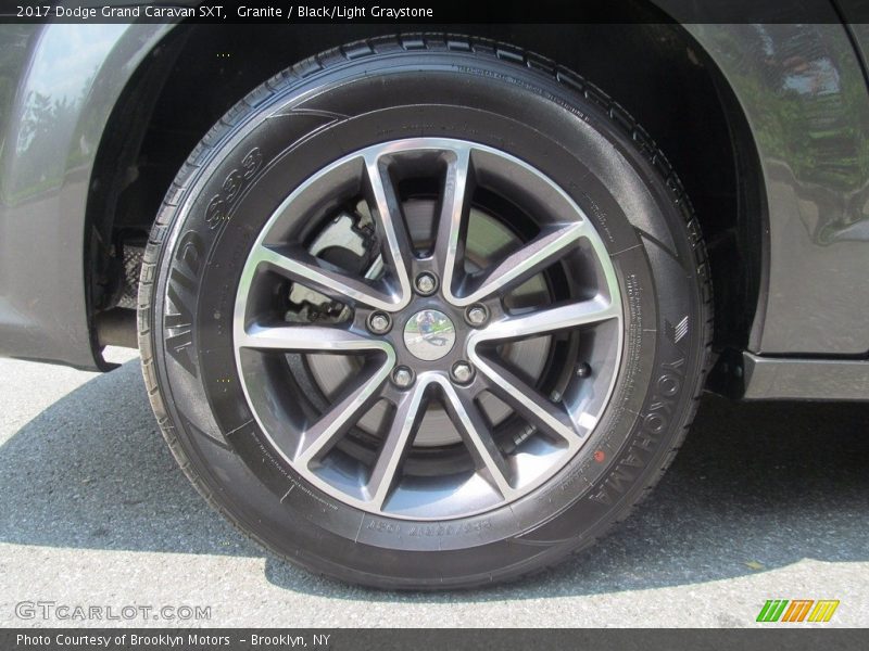 Granite / Black/Light Graystone 2017 Dodge Grand Caravan SXT