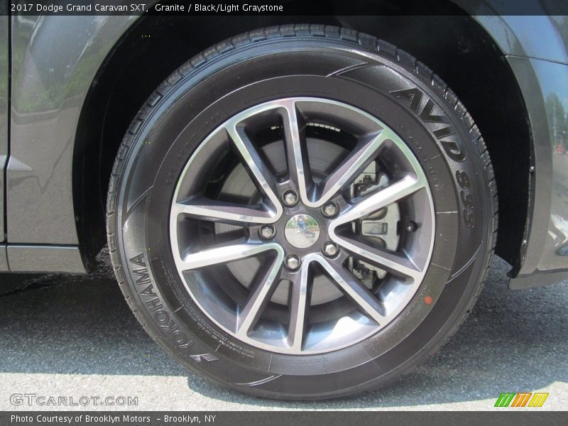Granite / Black/Light Graystone 2017 Dodge Grand Caravan SXT