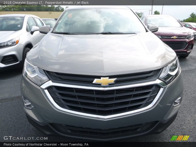 Pepperdust Metallic / Jet Black 2018 Chevrolet Equinox LT