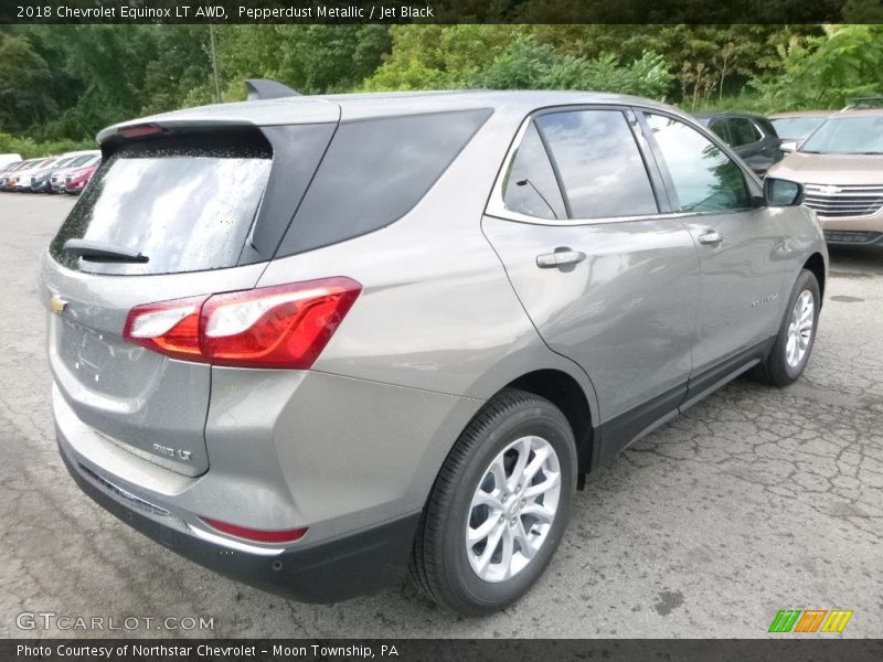 Pepperdust Metallic / Jet Black 2018 Chevrolet Equinox LT AWD