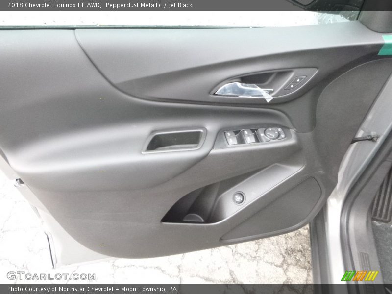 Pepperdust Metallic / Jet Black 2018 Chevrolet Equinox LT AWD
