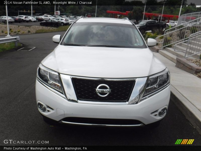 Moonlight White / Charcoal 2014 Nissan Pathfinder SL AWD