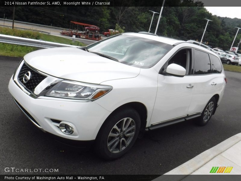 Moonlight White / Charcoal 2014 Nissan Pathfinder SL AWD