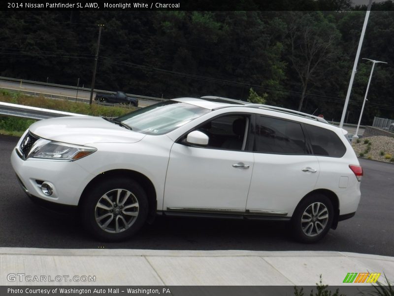 Moonlight White / Charcoal 2014 Nissan Pathfinder SL AWD