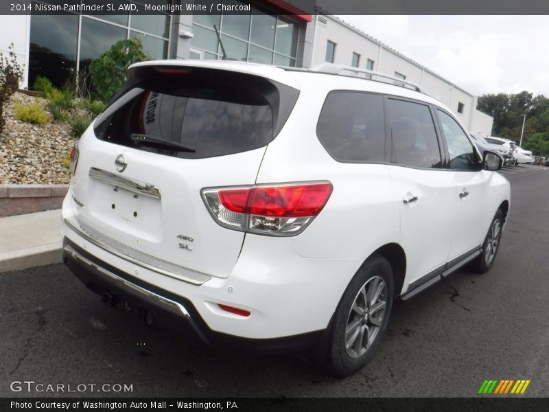 Moonlight White / Charcoal 2014 Nissan Pathfinder SL AWD