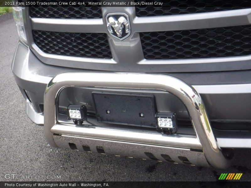 Mineral Gray Metallic / Black/Diesel Gray 2013 Ram 1500 Tradesman Crew Cab 4x4