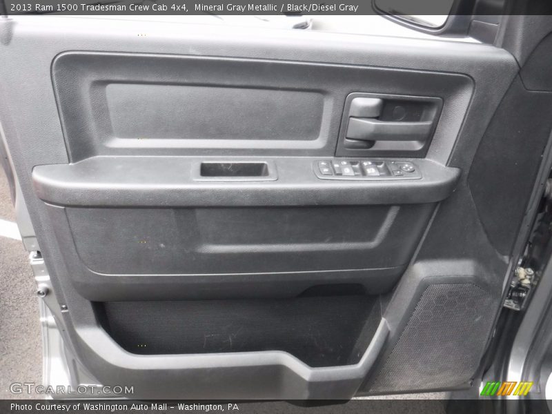Mineral Gray Metallic / Black/Diesel Gray 2013 Ram 1500 Tradesman Crew Cab 4x4