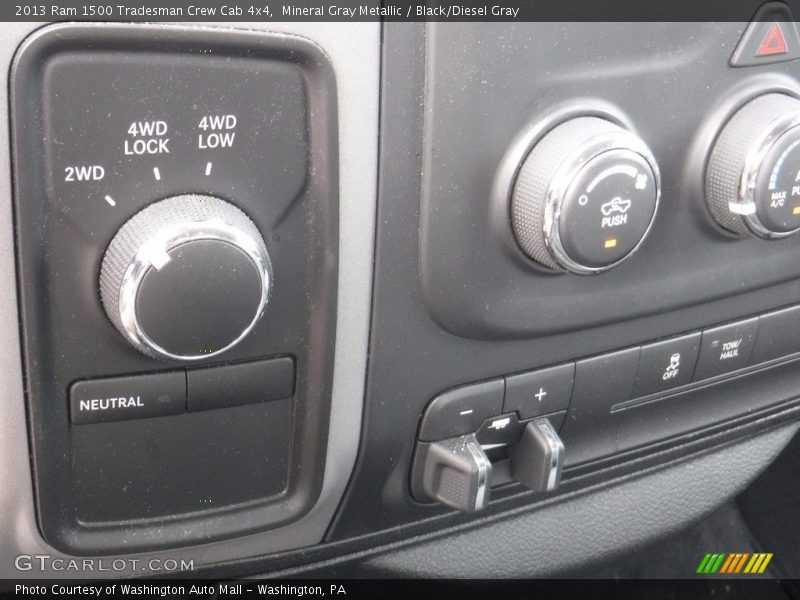 Mineral Gray Metallic / Black/Diesel Gray 2013 Ram 1500 Tradesman Crew Cab 4x4