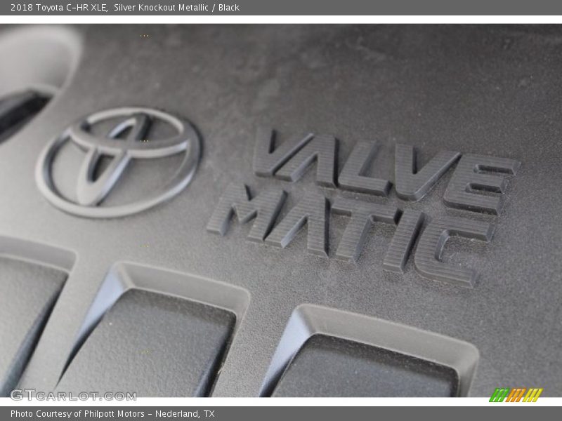 Silver Knockout Metallic / Black 2018 Toyota C-HR XLE
