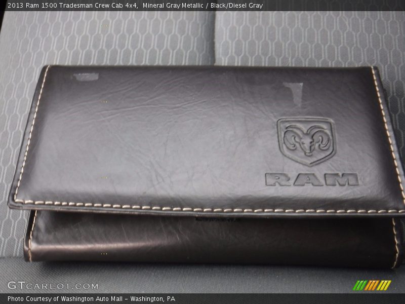 Mineral Gray Metallic / Black/Diesel Gray 2013 Ram 1500 Tradesman Crew Cab 4x4