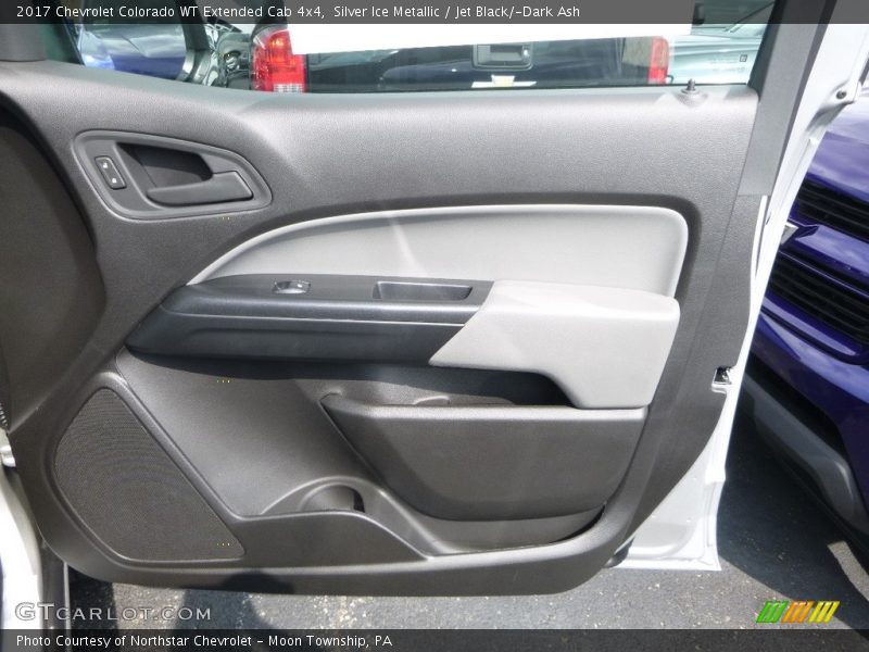 Silver Ice Metallic / Jet Black/­Dark Ash 2017 Chevrolet Colorado WT Extended Cab 4x4