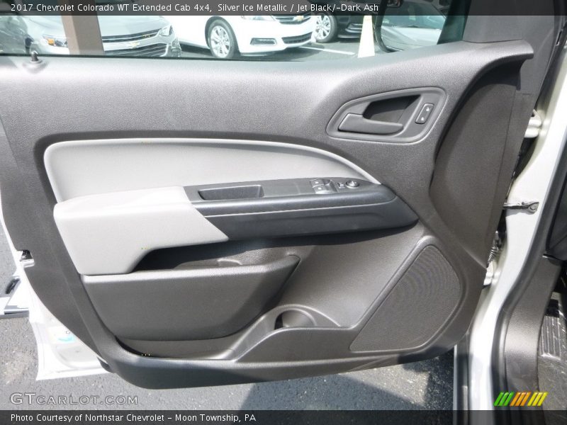 Silver Ice Metallic / Jet Black/­Dark Ash 2017 Chevrolet Colorado WT Extended Cab 4x4