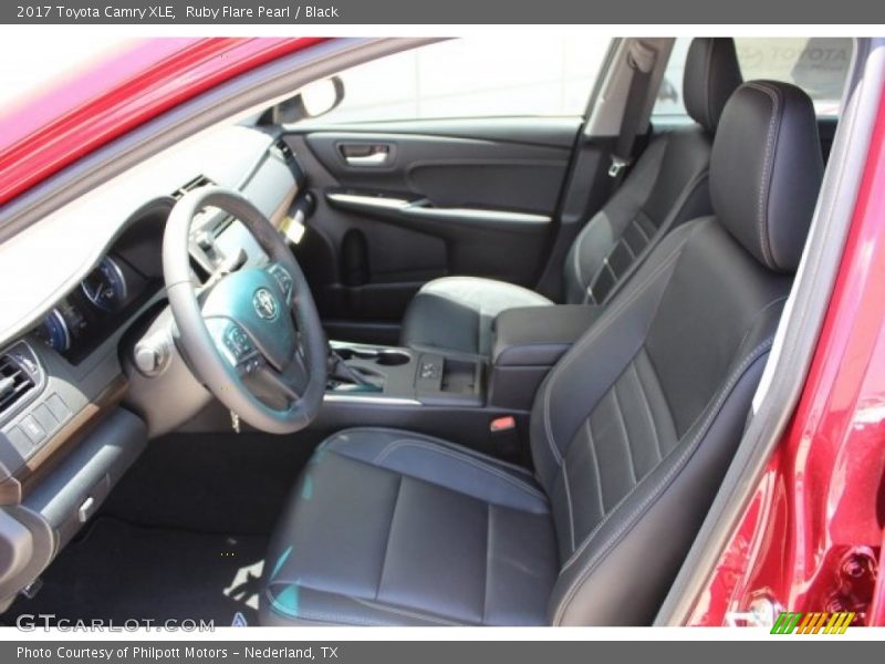 Ruby Flare Pearl / Black 2017 Toyota Camry XLE