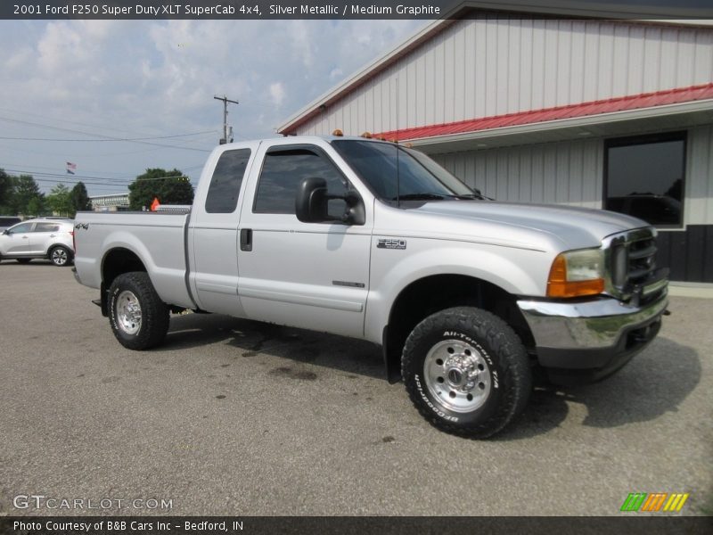 Silver Metallic / Medium Graphite 2001 Ford F250 Super Duty XLT SuperCab 4x4