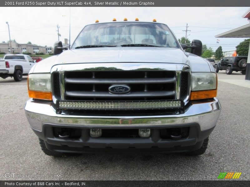 Silver Metallic / Medium Graphite 2001 Ford F250 Super Duty XLT SuperCab 4x4