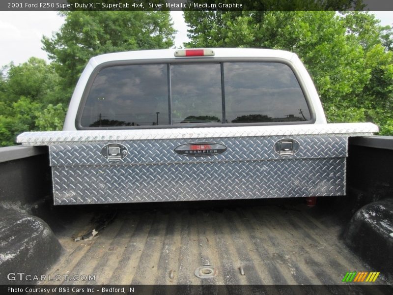Silver Metallic / Medium Graphite 2001 Ford F250 Super Duty XLT SuperCab 4x4