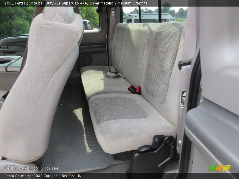 Silver Metallic / Medium Graphite 2001 Ford F250 Super Duty XLT SuperCab 4x4