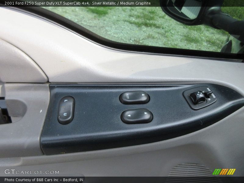Silver Metallic / Medium Graphite 2001 Ford F250 Super Duty XLT SuperCab 4x4