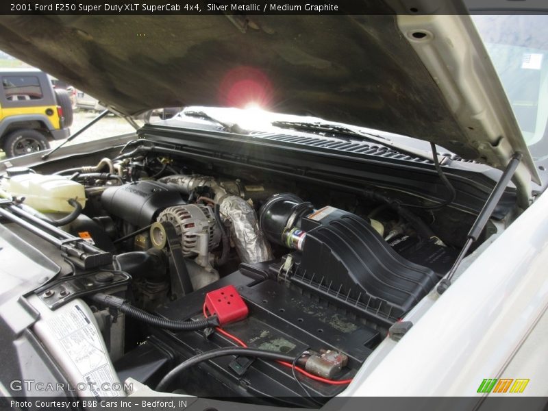 Silver Metallic / Medium Graphite 2001 Ford F250 Super Duty XLT SuperCab 4x4