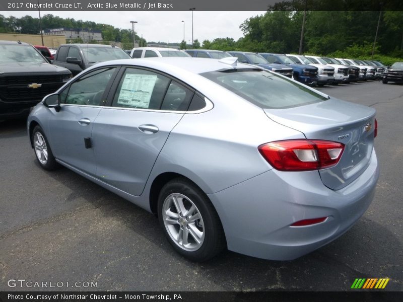 Arctic Blue Metallic / Jet Black 2017 Chevrolet Cruze LT