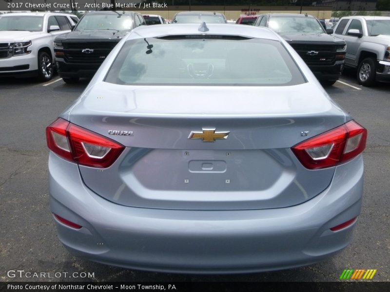 Arctic Blue Metallic / Jet Black 2017 Chevrolet Cruze LT